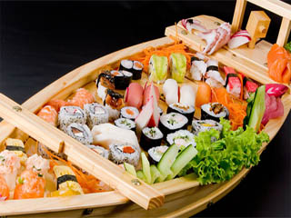 Click Sushi oferece a preço único, degustação de todos os pratos da casa 